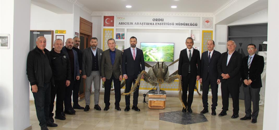 Millî Eğitim Eski Bakanı ve Ordu Milletvekili Prof. Dr. Mahmut ÖZER Enstitümüzü ziyaret etti.