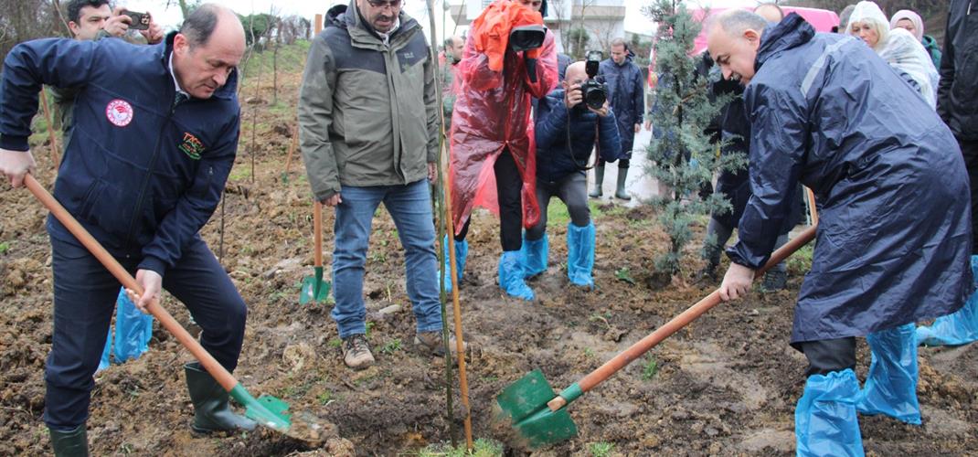 21 Mart Dünya Ormancılık Günü Enstitümüz Kampüsünde fidan dikimi ile gerçekleştirildi.