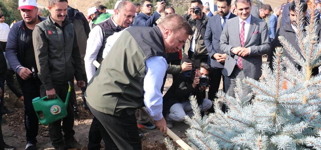 Milli Ağaçlandırma Seferberliği Kapsamında Binlerce Fidan Toprakla Buluştu 