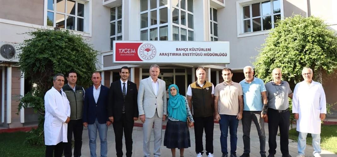 Toprak Mahsulleri Ofisi Genel Müdürümüz Sn. Ahmet GÜLDAL dan  Enstitümüze ziyaret