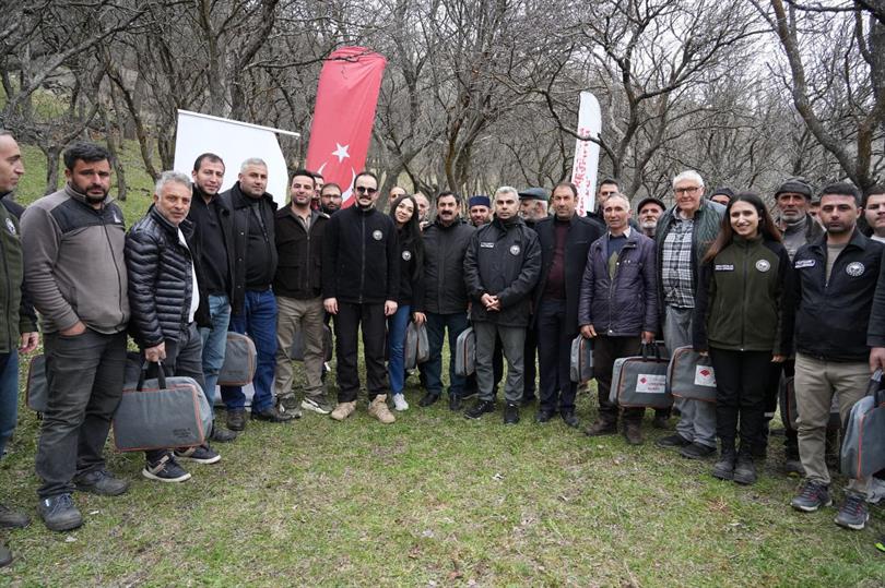 Ardahan Merkez ve Çıldır  İlçesinde Meyve Ağaçlarında Aşılama ve Budama Eğitimleri Gerçekleştirildi