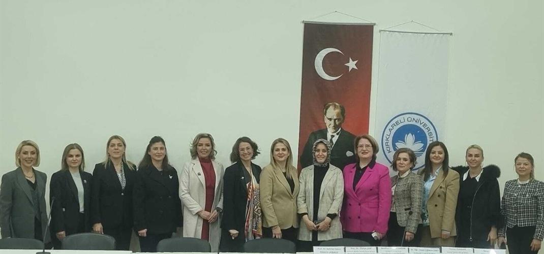 Enstitü Müdürümüz Doç. Dr. Ülviye ÇEBİ, "Çalışma Hayatında Yönetici Kadınlar" Paneline Konuşmacı Olarak Katıldı