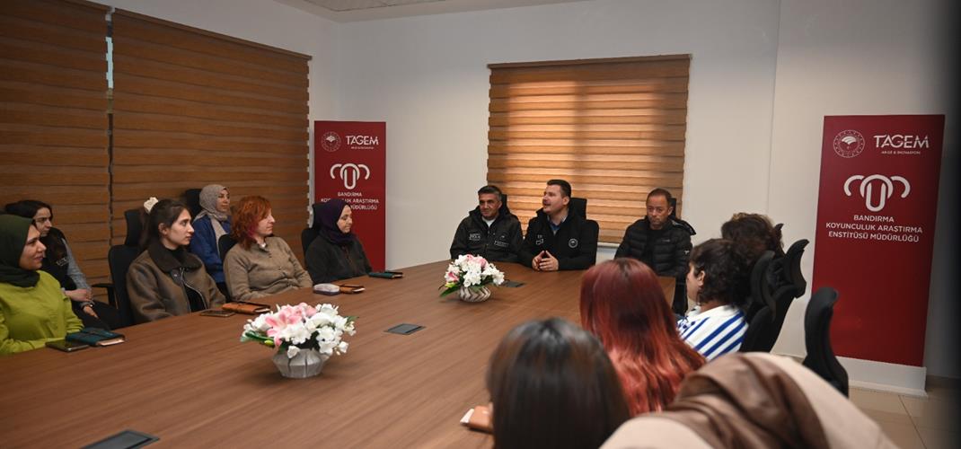 Tüm Kadınların 8 Mart Dünya Kadınlar Günü’nü Kutluyoruz