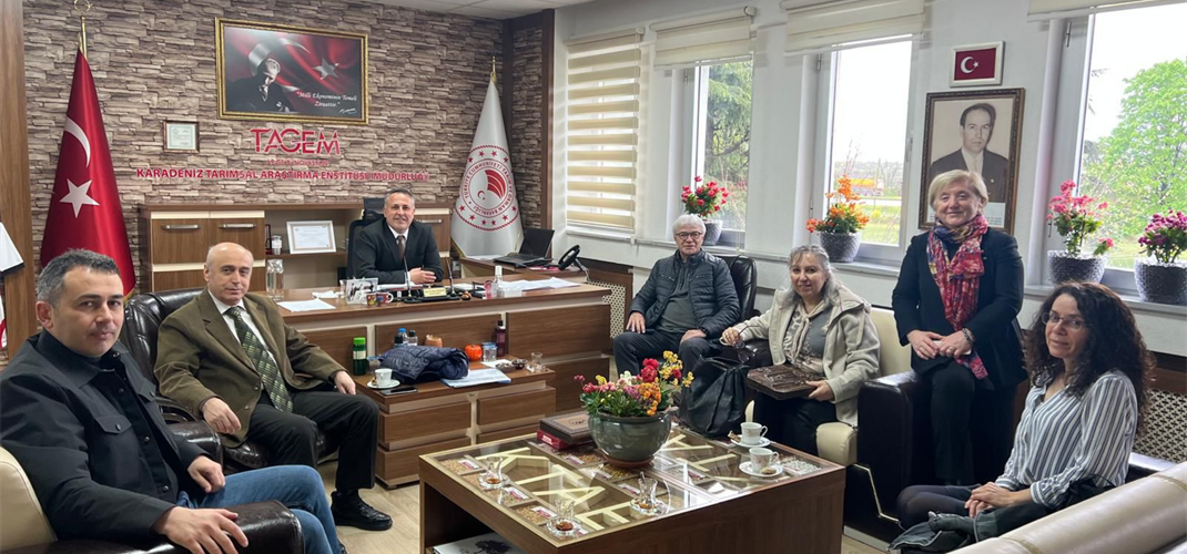 Kimse Geride Kalmasın Sürdürülebilirlik Derneği ve Isparta Uygulamalı Bilimler Üniversitesi Ziraat Fakültesinden Enstitümüze ziyaret.