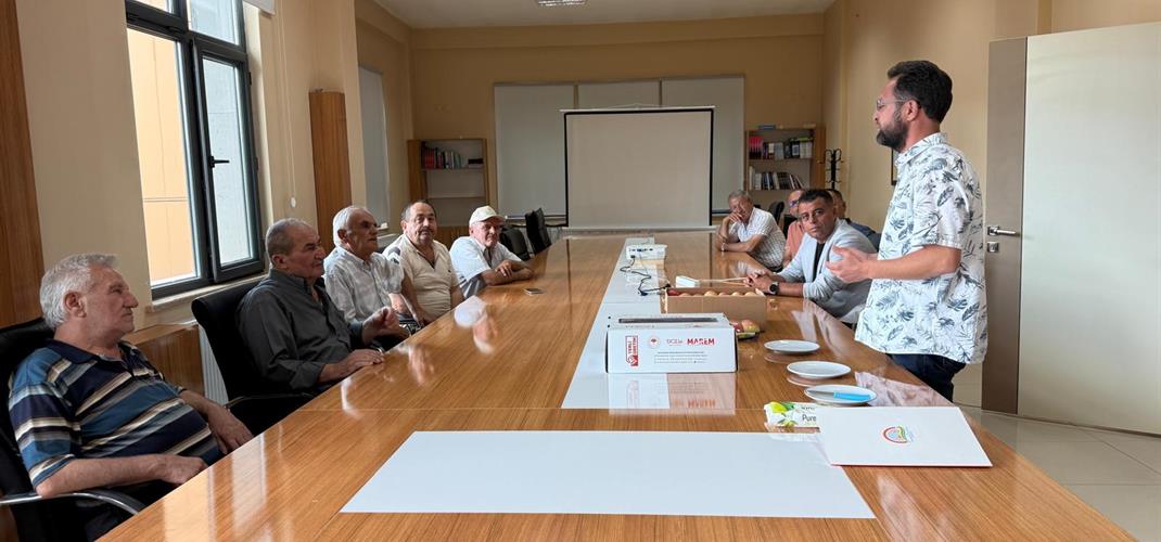 Elma Islah Çalışmalarının İlk Meyveleri Üreticilerin ve İhracatçıların Beğenisine Sunuldu