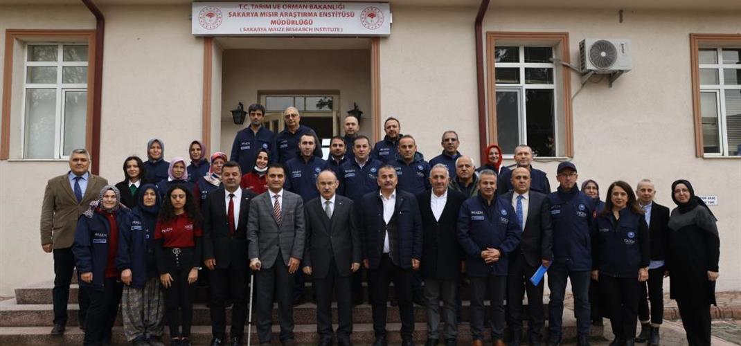 Valimiz Sayın Yaşar Karadeniz Enstitümüzü ziyaret etti