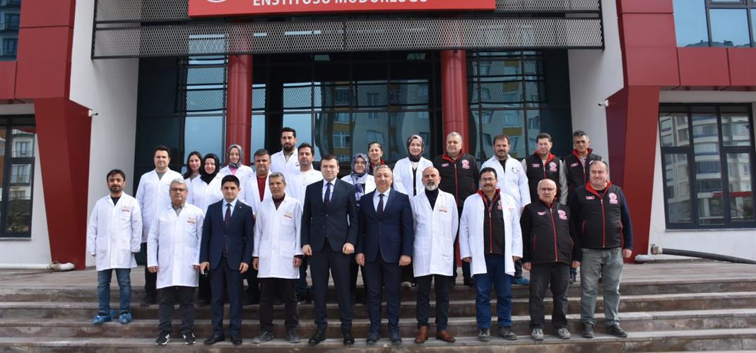 Niğde Valimiz Sayın Nedim AKMEŞE Enstitümüze Ziyarete Geldi...