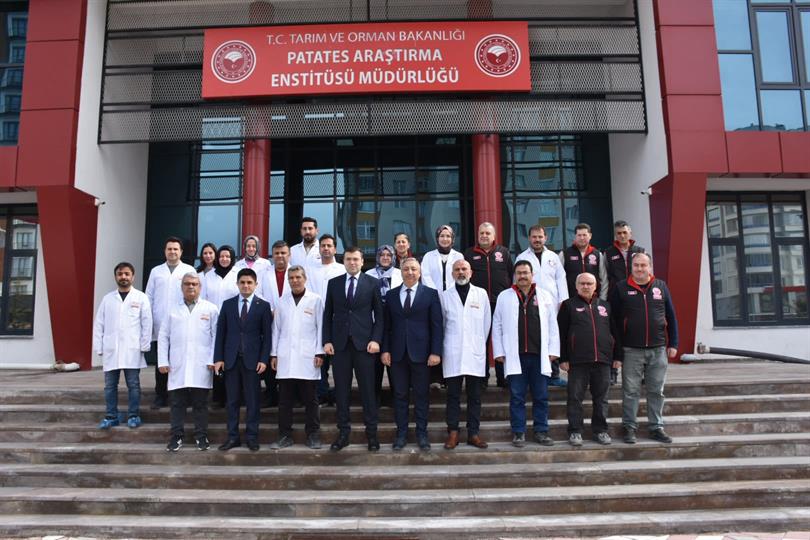 Niğde Valimiz Sayın Nedim AKMEŞE Enstitümüze Ziyarete Geldi...