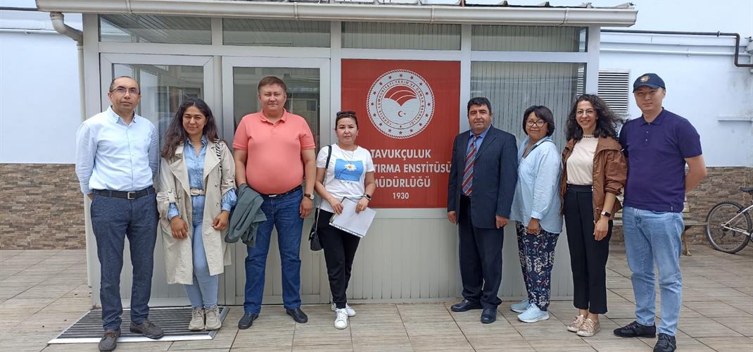 Kazakistan Kanatlı Hayvan Çiftçiler Birliği Heyeti kurumumuzu ziyaret etti