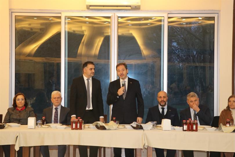 ​Enstitümüzde düzenlenen geleneksel iftar programımız;